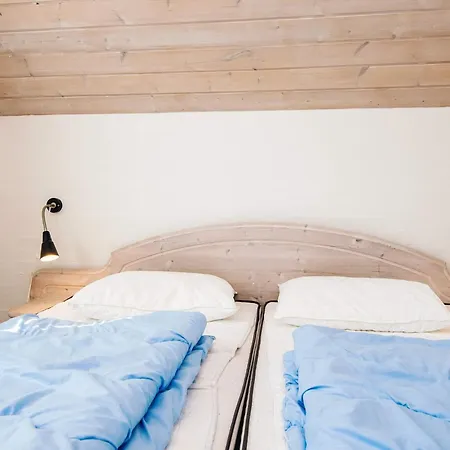 Prázdninový dům 10 Person In Bl Vand